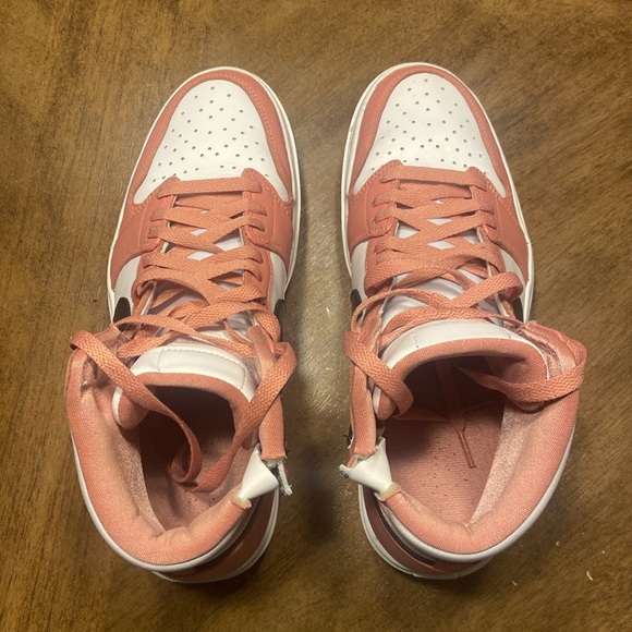 Air Jordan 1 Elevate High SE Women's Shoes - Picture 2 of 7